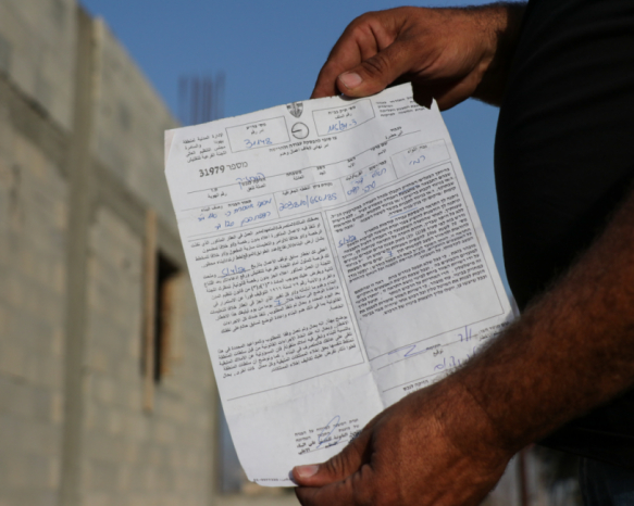 العدو الصهيوني يخطر بهدم منشآت سكنية وحظائر في الأغوار الشمالية