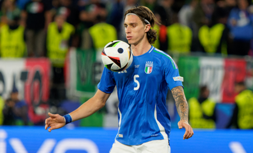  نادي أرسنال الإنجليزي يتعاقد مع المدافع الإيطالي ريكاردو كالافيوري