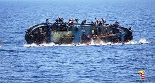 مقتل عشرات المهاجرين جراء انقلاب قارب قبالة جزيرة لامبيدوزا الإيطالية