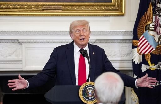 استطلاع رأي: أكثر من نصف الأمريكيين لا يؤيدوا أداء ترامب