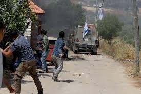 العدو الصهيوني يعيد اعتقال فلسطينية من حوسان ومستوطنون يهاجمون بلدة ترمسعيا