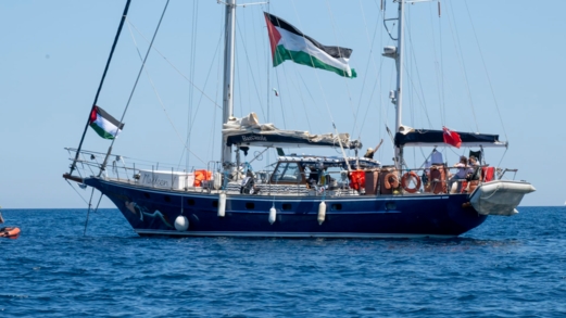 فرنسا تطالب الكيان الإسرائيلي بإعادة مواطنيها المحتجزين من سفينة "مادلين"