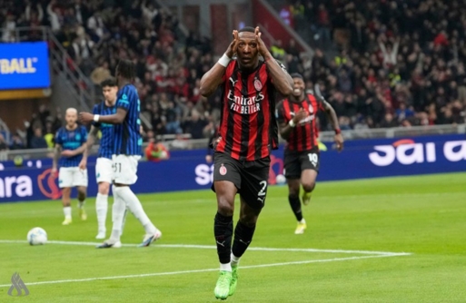 ميلان يتغلب على إنتر في الدوري الإيطالي