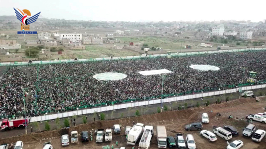  أبناء محافظتي تعز ولحج يحتفلون بذكرى المولد النبوي بحشود غير مسبوقة