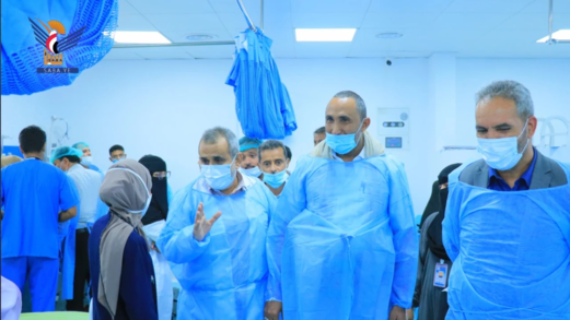 تدشين عمليات جراحة القلب المفتوح في هيئة مستشفى الثورة بالحديدة