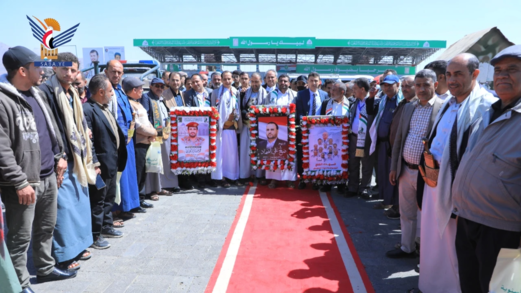 قيادة وموظفو وزارة التربية يزورون أضرحة الشهداء الصماد والرهوي والغماري