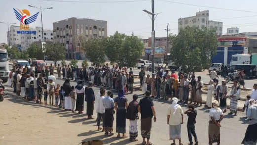 أبناء الحديدة يؤكدون ثباتهم على الموقف ويعلنون النفير والجهاد في مواجهة الأعداء