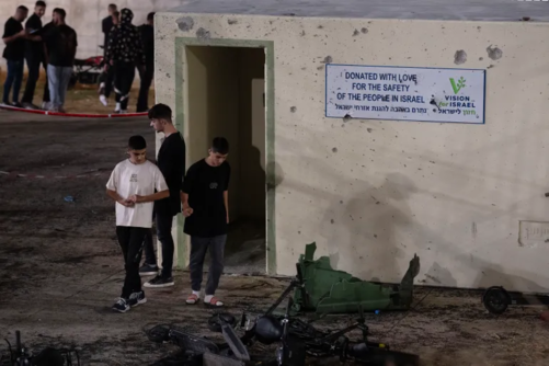 خوفا من رد حزب الله.. سلطات العدو تأمر بفتح الملاجئ في تل أبيب ووسط الكيان 