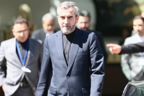 طهران تنفي وجود مفاوضات مباشرة بينها وبين واشنطن