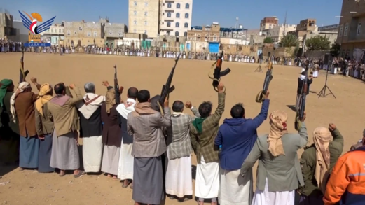 عمران .. وقفة قبلية مسلحة وفاءً لتضحيات الشهداء والثبات على الموقف