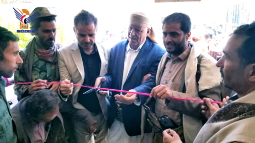 محافظ إب يفتتح أقسام وتخصصات دراسية جديدة في المعهد المهني بيريم