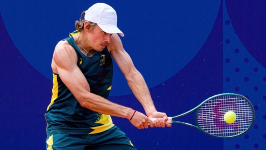 الأسترالي دي مينور يتأهل إلى الدور قبل النهائي من بطولة روتردام للتّنس    