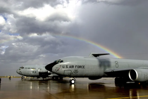 مدريد تمنع مرور الأسلحة الأمريكية إلى "إسرائيل" عبر قاعدتين اسبانيتين