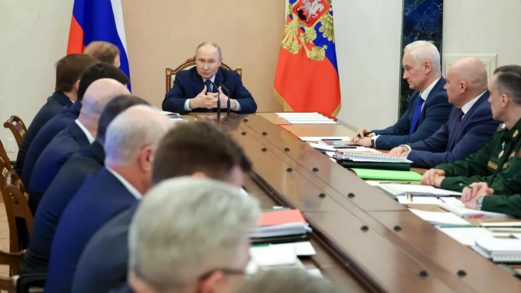 بوتين: الثالوث النووي يظل الضامن الرئيسي لسيادة روسيا