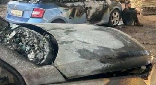 العدو الإسرائيلي يشرع بهدم منشآت سكنية وحظائر في الأغوار الشمالية ويداهم منشآت تجارية ويجرف شارعا شرق جنين