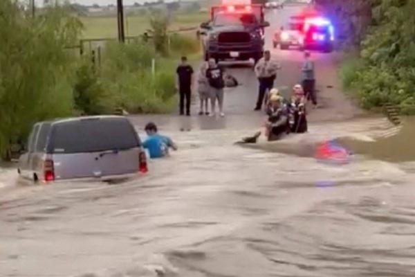 ارتفاع عدد قتلى فيضانات تكساس إلى 131