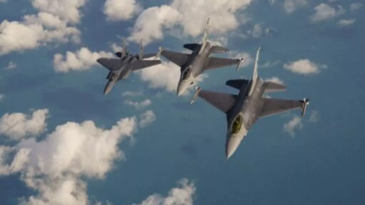 الصين تتهم أستراليا بـانتهاك مجالها الجوي في بحر الصين الجنوبي