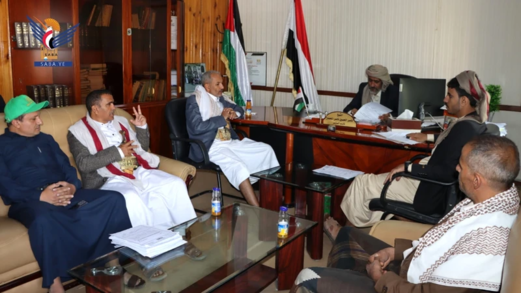 المحضار يناقش مع الشغدري جوانب تفعيل الأداء التنموي بمحافظة الضالع المحضار يناقش مع الشغدري جوانب تفعيل الأداء التنموي بمحافظة الضالع