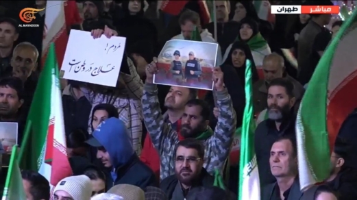 تظاهرات حاشدة في إيران دعما لقيادة الجمهورية الإسلامية وتنديدا بالعدوان 