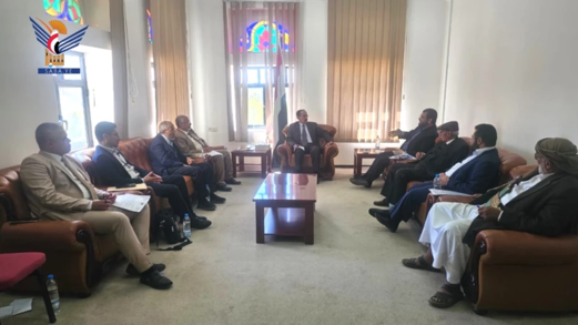  العيدروس يناقش أوضاع القطاع الصحي وهيئة مستشفى الثورة