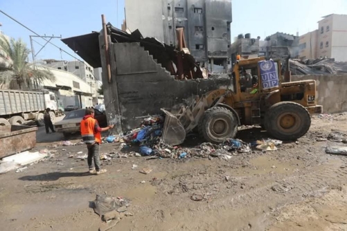 بلدية غزة: نحتاج لـ 250 آلية حاليًا لتعزيز عمل البلديات