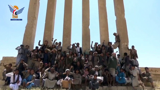 مأرب.. رحلة ترفيهية لطلاب الدورات الصيفية بمركز السيد القائد بصرواح