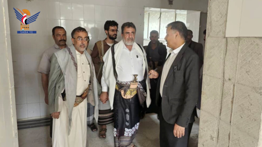 تفقد سير العمل بمشروع تأهيل وترميم عدد من أقسام مستشفى الثورة العام بالبيضاء