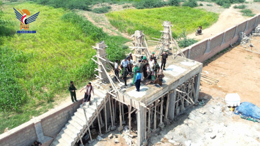 محافظ حجة يطلع على تجهيزات ساحة الرسول الأعظم في عاهم بمستبأ