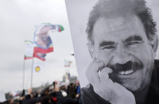 أوجلان يدعو لميثاق جديد قائم على "حق الأخوة" بين الأكراد والأتراك