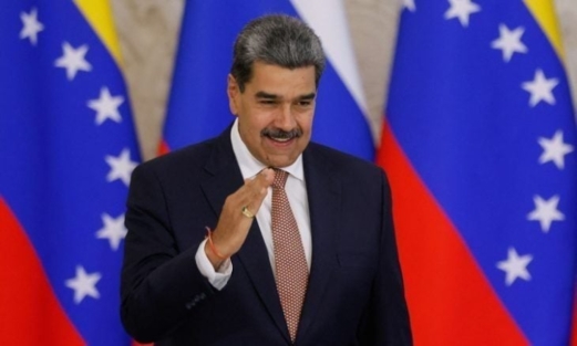 مادورو : فنزويلا تمتلك 5 آلاف صاروخ مضاد للطائرات للتصدي للتهديدات الأمريكية