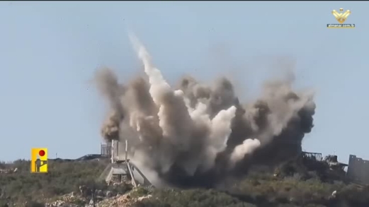 المقاومة اللبنانية تشن هجوما جويا بسرب من المسيرات على تموضعات جنود العدو الصهيوني داخل مستوطنة المطلة 