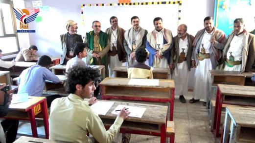 وزير التربية يتفقد اختبارات شهادة الثانوية والدورات الصيفية بمحافظة صنعاء