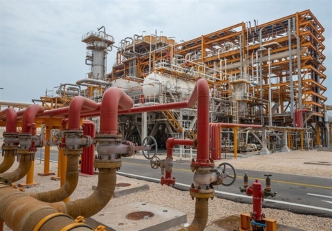 عدوان صهيوني بطائرة مسيّرة يتسبب في انفجار بمصفاة بارس الجنوبي في إيران