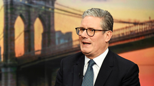 ستارمر يدعو سفير بريطانيا السابق لدى واشنطن إلى الاستقالة من مجلس اللوردات على خلفية قضية "إبستين"