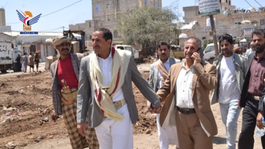  صنعاء.. تفقد أعمال مسح وإزالة عشوائيات من شارع الأربعين بسنحان