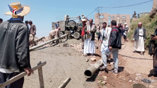 تدشين المرحلة الثانية من أعمال الصب الخرساني في طريق بيت الحربي- مونس بالمحويت تدشين المرحلة الثانية من أعمال الصب الخرساني في طريق بيت الحربي- مونس بالمحويت