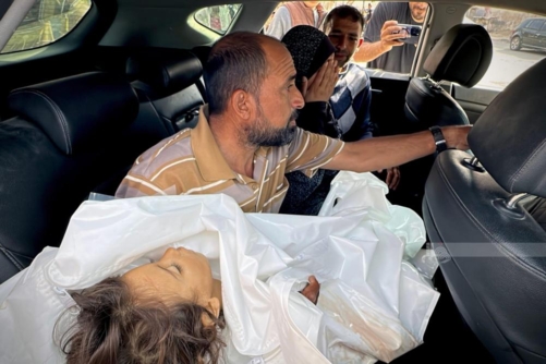 استشهاد 20 فلسطينياً بينهم 9 أطفال بغارتين صهيونيتين على حي التفاح بمدينة غزة