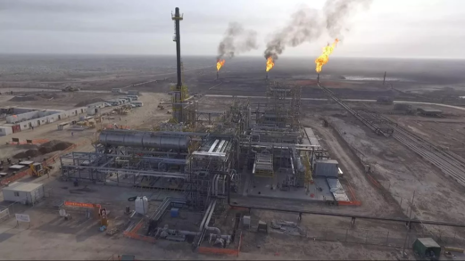 العراق يطلق مشروع "الأنبوب البحري الثالث" لتصدير أكثر من 2 مليون برميل نفط يومياً العراق يطلق مشروع "الأنبوب البحري الثالث" لتصدير أكثر من 2 مليون برميل نفط يومياً