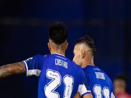 الدوري الأرجنتيني.. فيليز سارسفيلد يفوز على لانوس ويتصدر مجموعته مؤقتاً