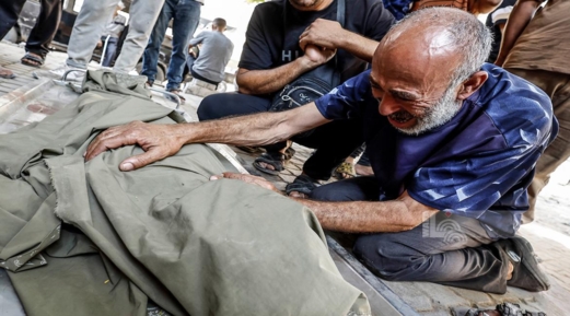 20 شهيدا فلسطينيا بينهم 5 من منتظري المساعدات في قصف ونيران العدو الإسرائيلي بعدة مناطق في قطاع غزة