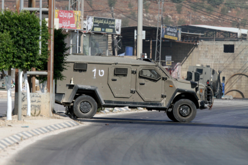 العدو الصهيوني يقتحم مدينة جنين ومخيمها