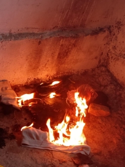 مستوطنون يحاولون إحراق منزل في كيسان ويُخربون معرشات عنب بقرية سوسيا