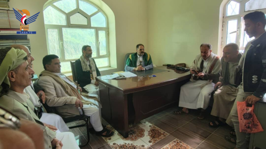 رئيس محكمة استئناف إب يتفقد سير العمل في محاكم العدين وحزم العدين