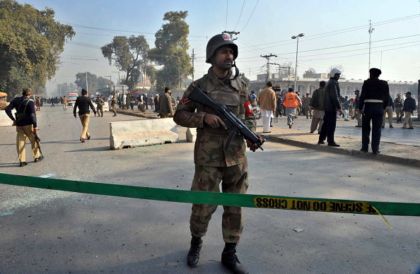 مقتل خمسة أشخاص جراء هجوم مسلح على حافلة شمال غرب باكستان