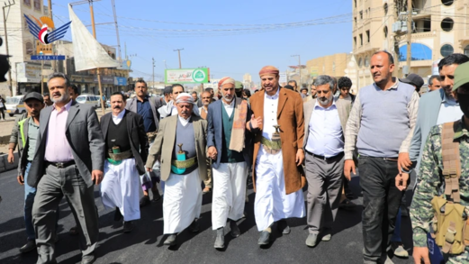 الراعي ومفتاح وعباد يتفقدون سير إعادة تأهيل شارع خولان وتنفيذ الخط الناقل للصرف الصحي