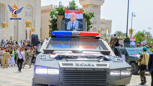 تشييع رسمي وشعبي مهيب لشهداء الوطن المجاهد أحمد الرهوي ورفاقه من الوزراء