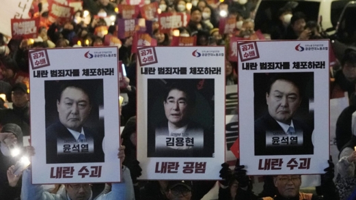 محكمة كورية جنوبية تصدر مذكرة اعتقال بحق الرئيس المعزول