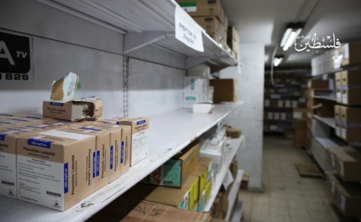 مسؤول صيدلي في غزة يحذر: العديد من الخدمات الطبية على وشك التوقف