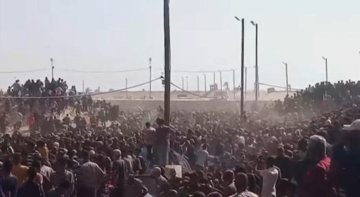 أكثر من 13 شهيدا و200 إصابة برصاص العدو الإسرائيلي قرب مركز المساعدات وسط القطاع