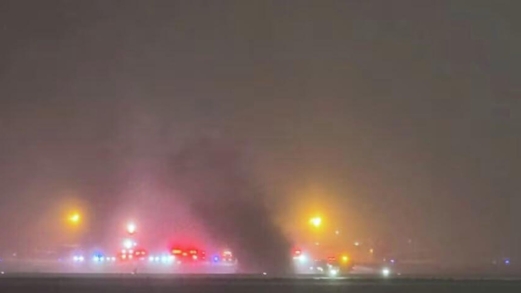 تحطم طائرة خاصة تقل 8 أشخاص لدى إقلاعها من مطار بولاية ماين الأمريكية